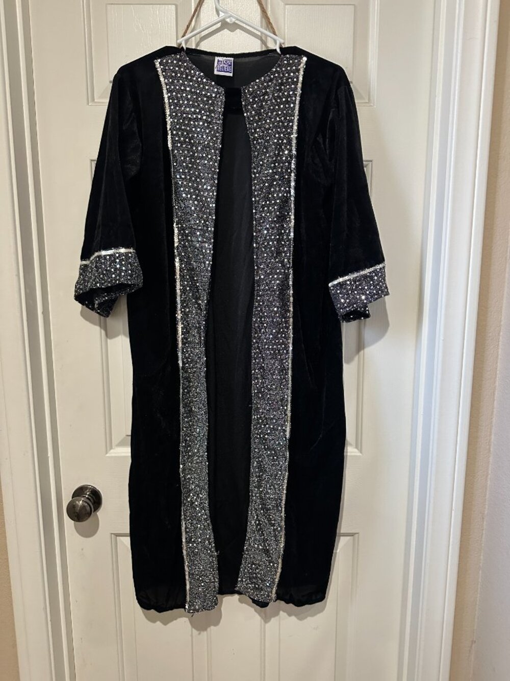 Wizard Robe (Black and Silver)